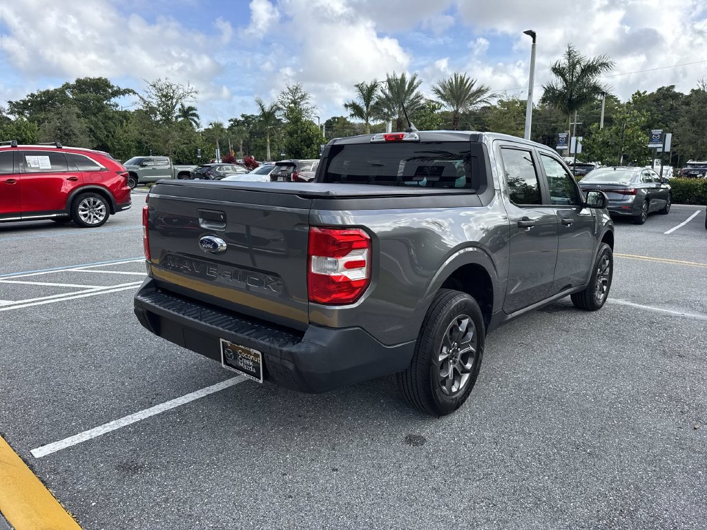 Used 2022 Ford Maverick XLT FWD image 3