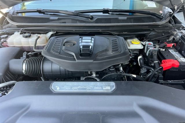 Used 2024 Jeep Wagoneer L Series II w/ Flexible Seating Group image 25