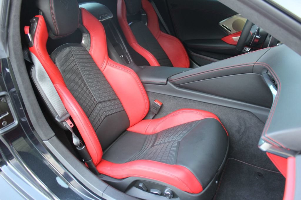 Used 2024 Chevrolet Corvette Stingray Premium Conv w/ Z51 Performance Package RWD image 25