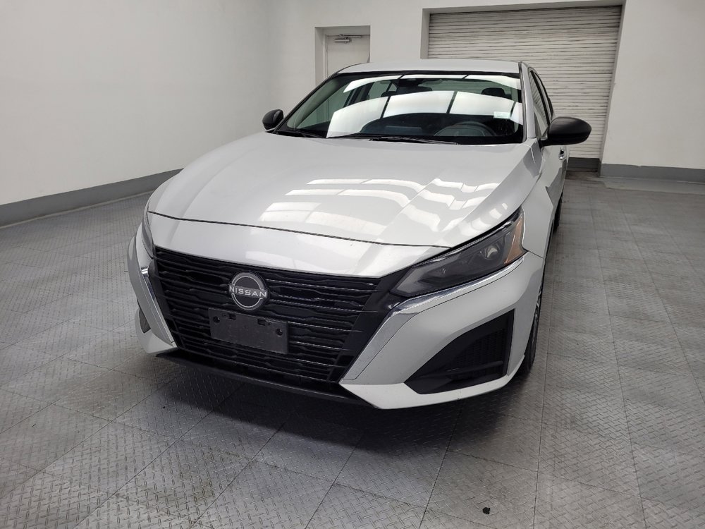 Used 2024 Nissan Altima 2.5 SV image 15