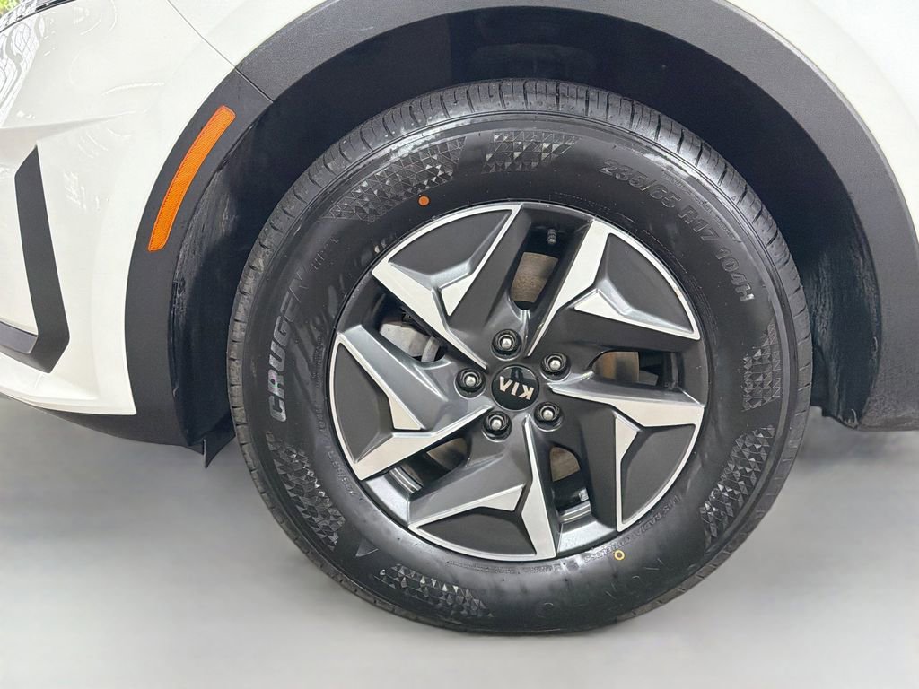Used 2021 Kia Sorento S FWD image 33
