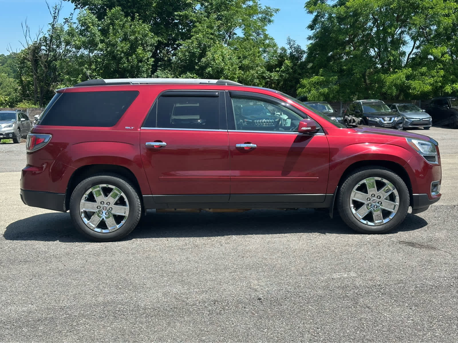 Used 2017 GMC Acadia Limited SLT AWD/4WD image 8
