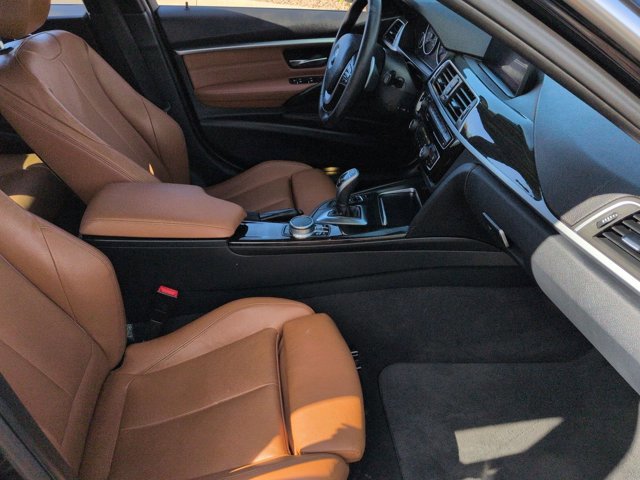 Used 2017 BMW 330i Sedan RWD image 29