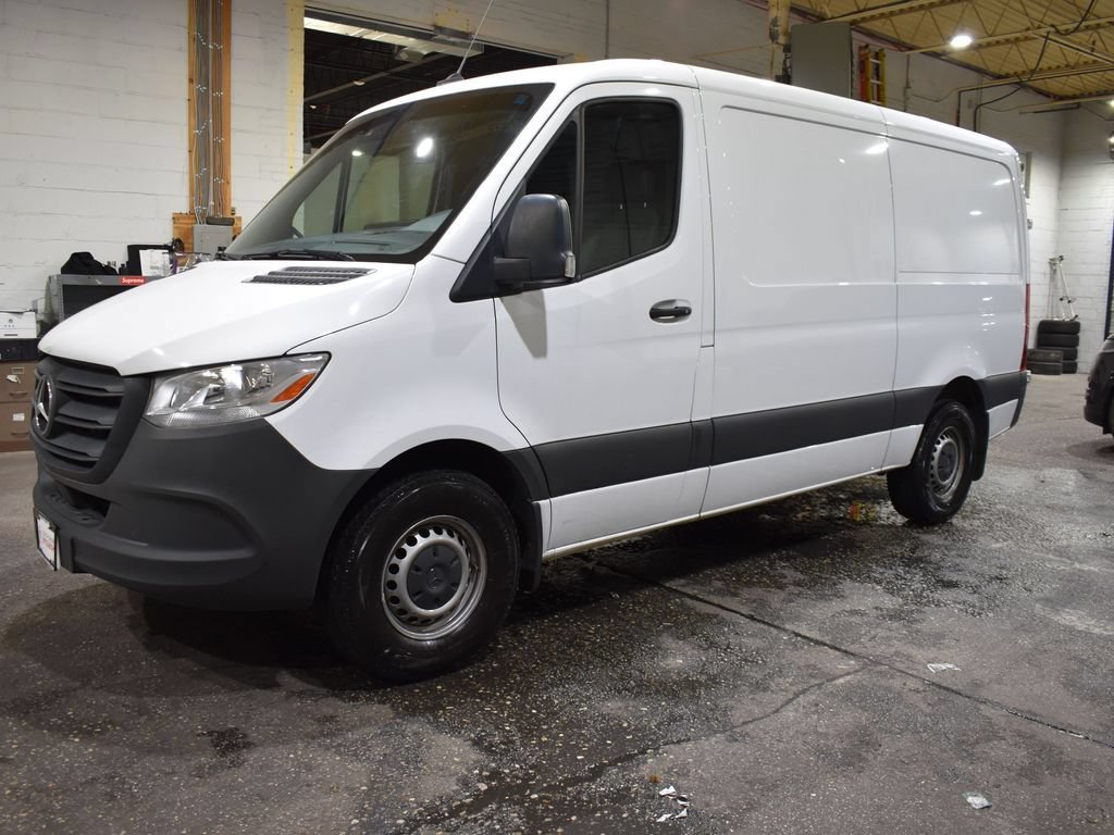 Used 2024 Mercedes-Benz Sprinter 2500 w/ Acoustic Package image 8