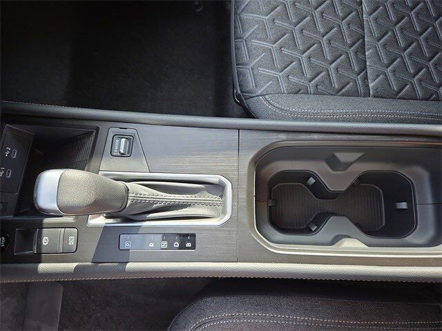 New 2025 Nissan Kicks SV w/ SV Premium Package image 19