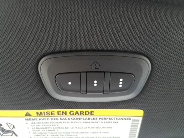 Used 2026 Chrysler Pacifica Select FWD image 54