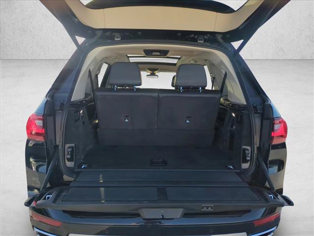 Used 2020 BMW X7 xDrive40i w/ Cold Weather Package AWD/4WD image 23
