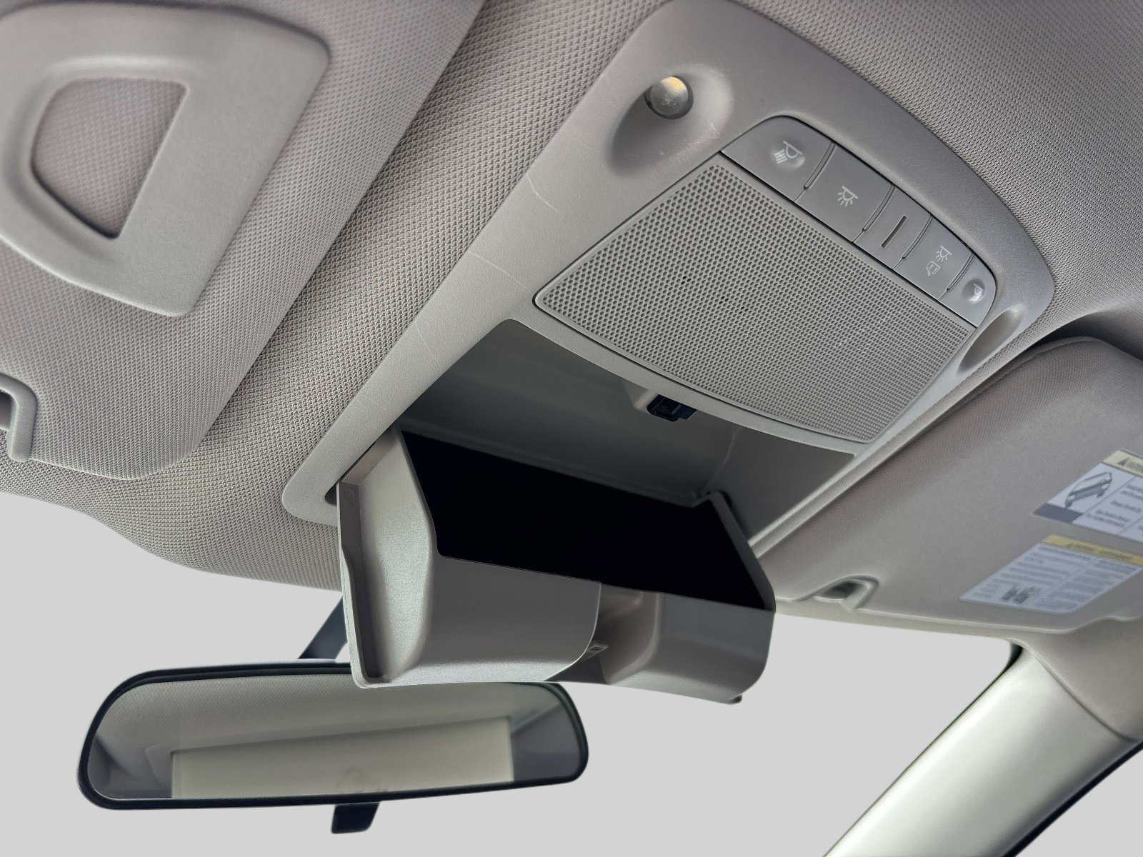 Used 2014 Nissan Rogue S FWD image 30