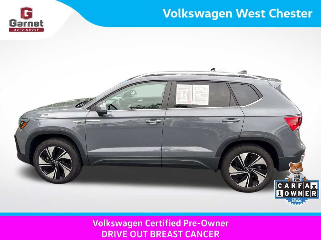 Used 2023 Volkswagen Taos SE w/ Panoramic Sunroof Package AWD/4WD image 2