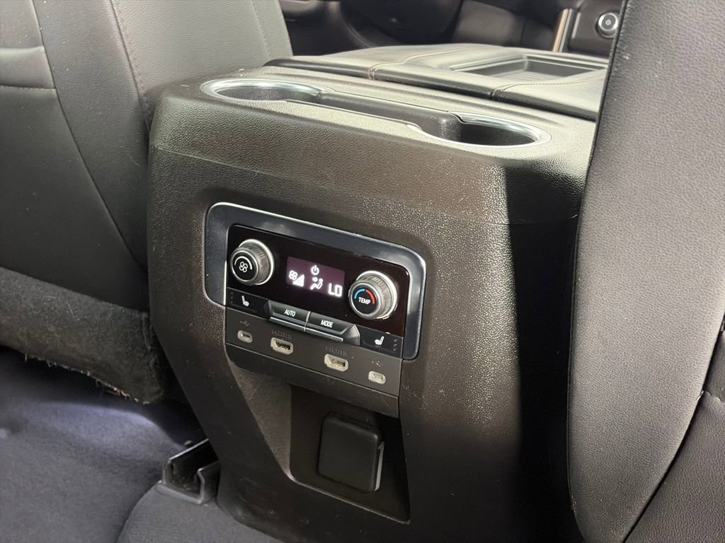 Used 2021 Chevrolet Suburban High Country AWD/4WD image 32