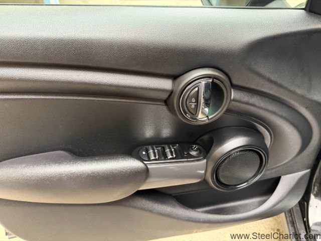 Used 2015 MINI Cooper 4-Door Hardtop FWD image 20