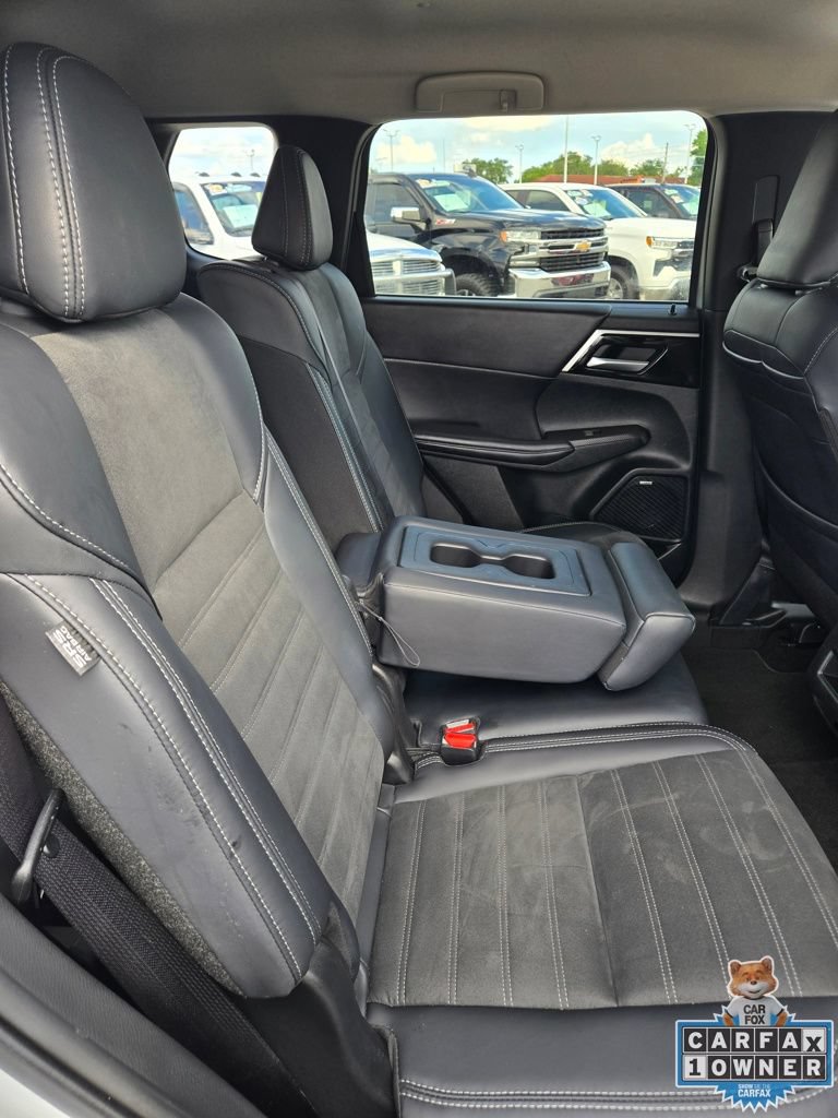 Used 2025 Mitsubishi Outlander SE FWD image 53