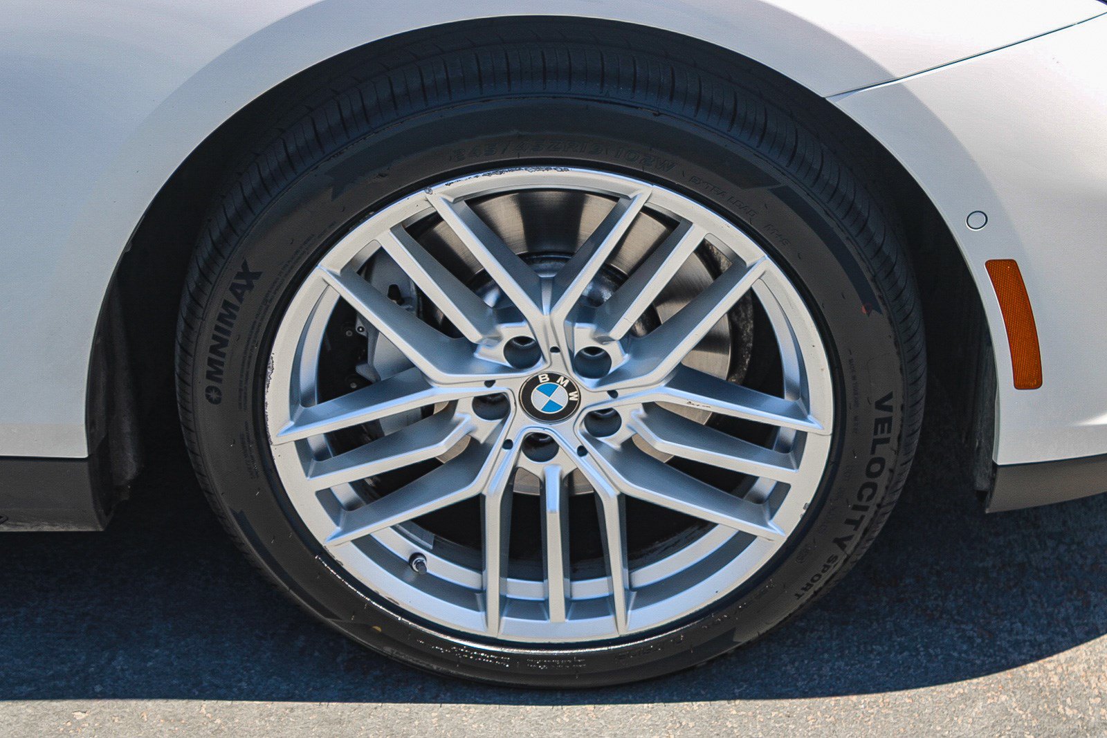 Used 2024 BMW 530i w/ Convenience Package RWD image 11