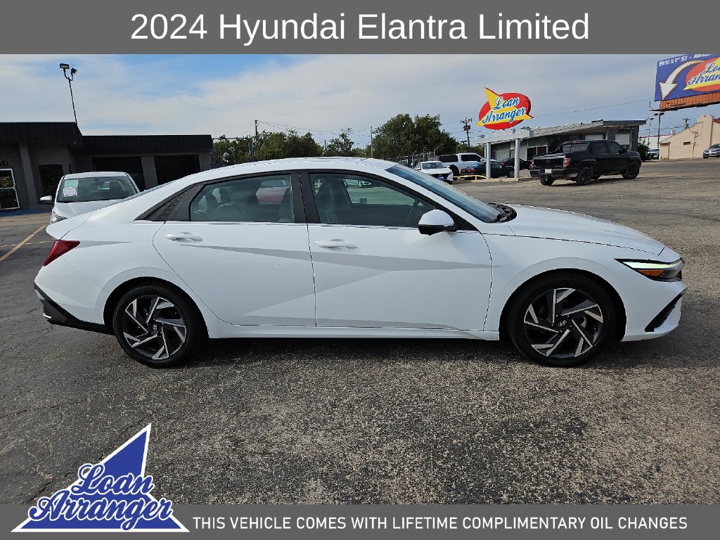 Used 2024 Hyundai Elantra Limited FWD image 14