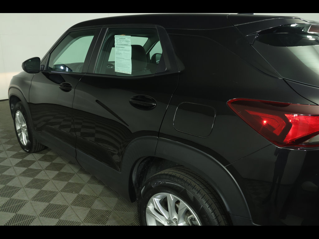 Used 2023 Chevrolet TrailBlazer LS AWD/4WD image 16