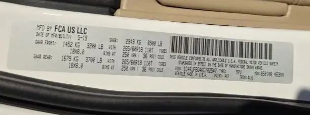 Used 2019 Jeep Grand Cherokee Limited w/ Luxury Group II image 61