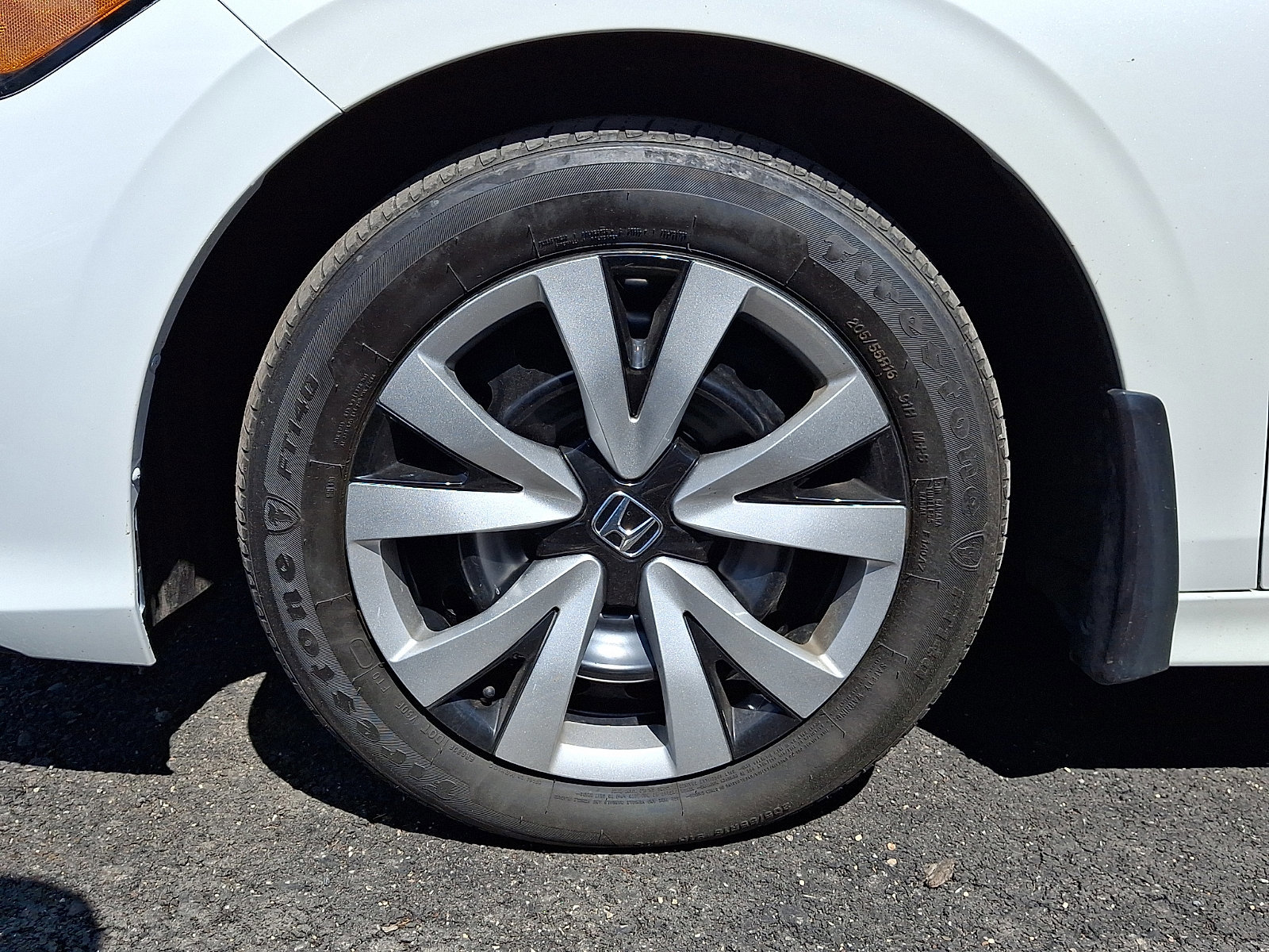 Used 2025 Honda Civic LX image 4