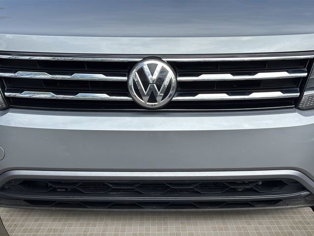 Used 2020 Volkswagen Tiguan SE image 9