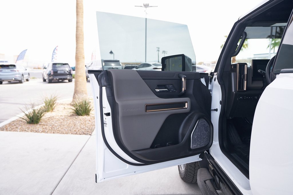 Used 2025 GMC Hummer EV 3X image 19