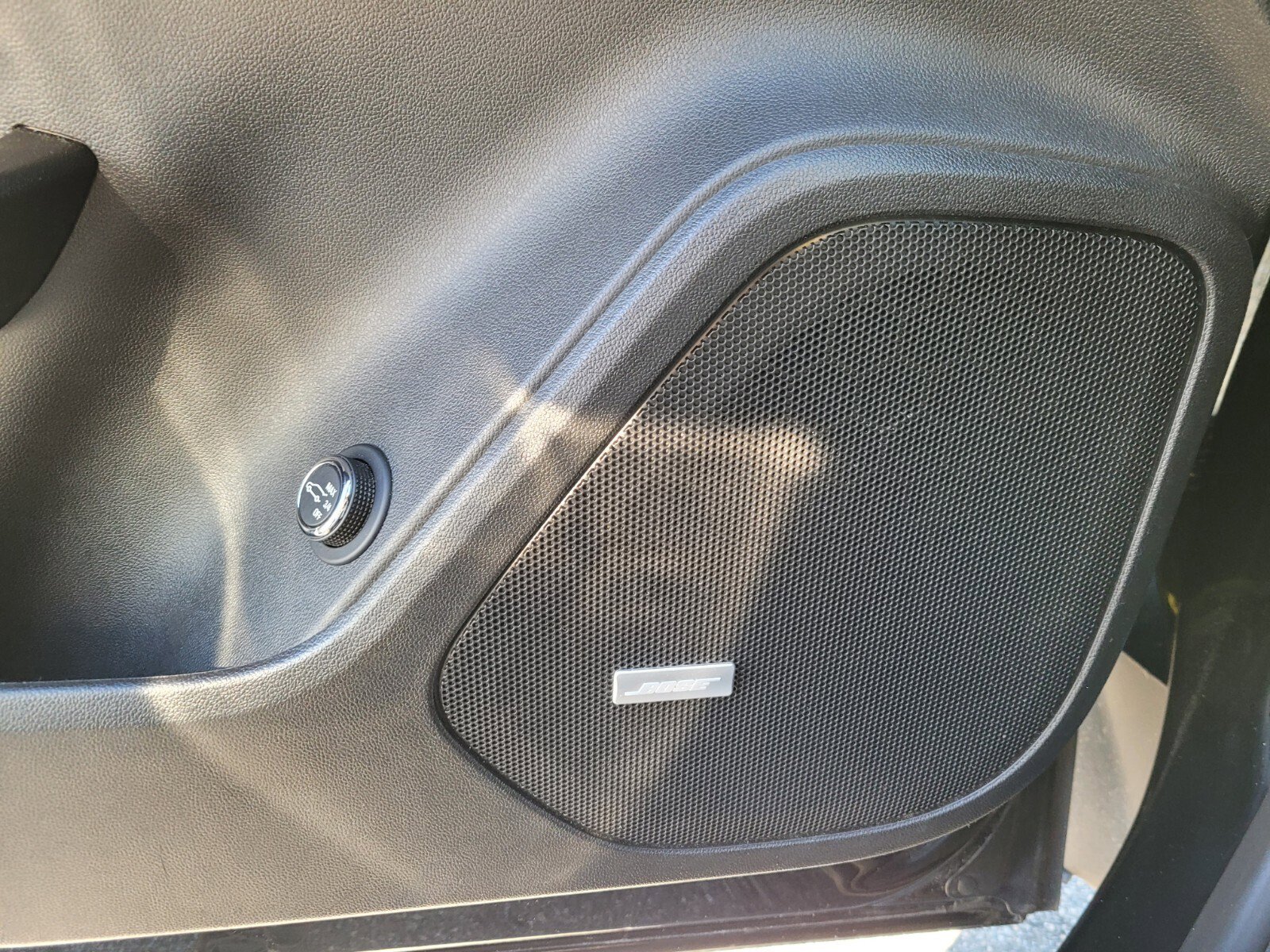 Certified 2023 Chevrolet Blazer RS w/ Driver Confidence II Package image 11