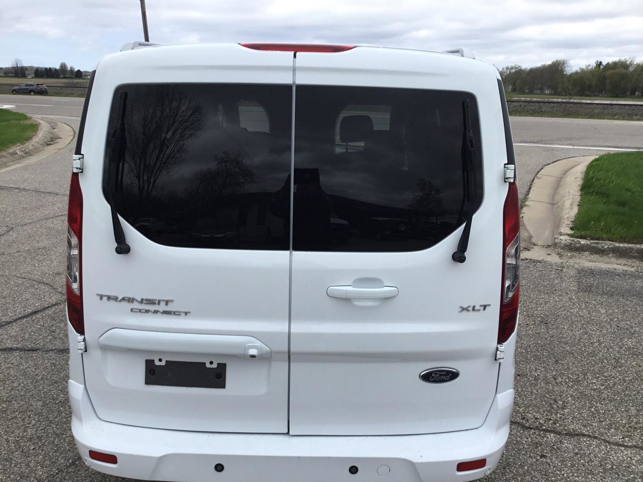 Used 2018 Ford Transit Connect XLT FWD image 7