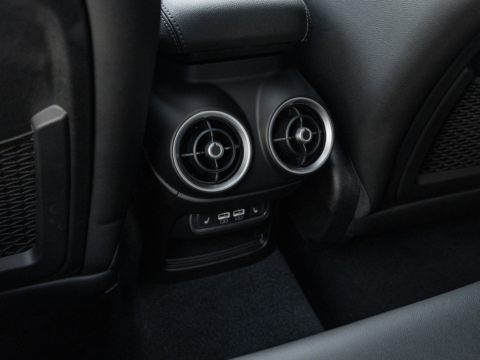 New 2024 Alfa Romeo Stelvio Veloce image 45