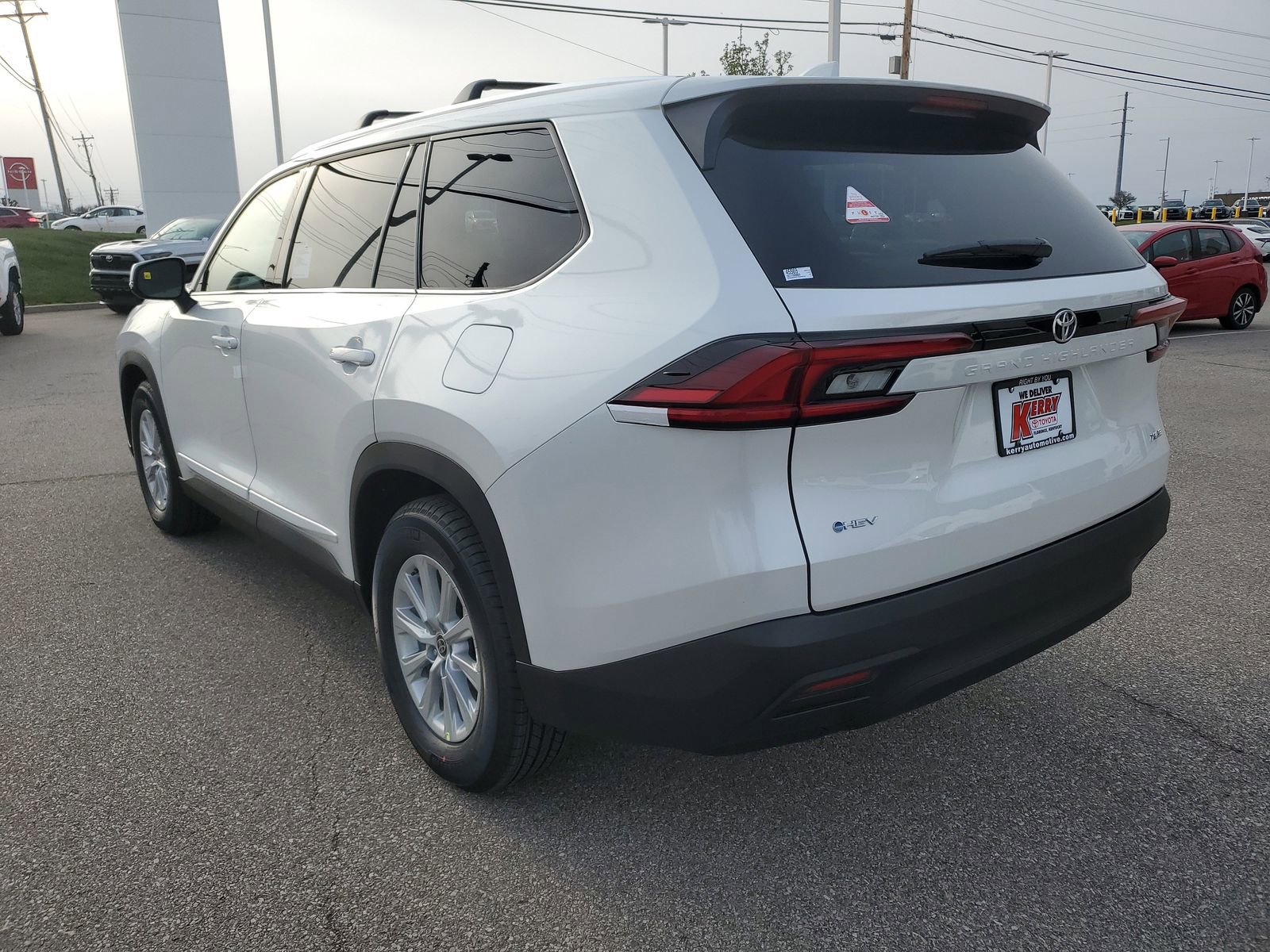 New 2026 Toyota Grand Highlander XLE image 3