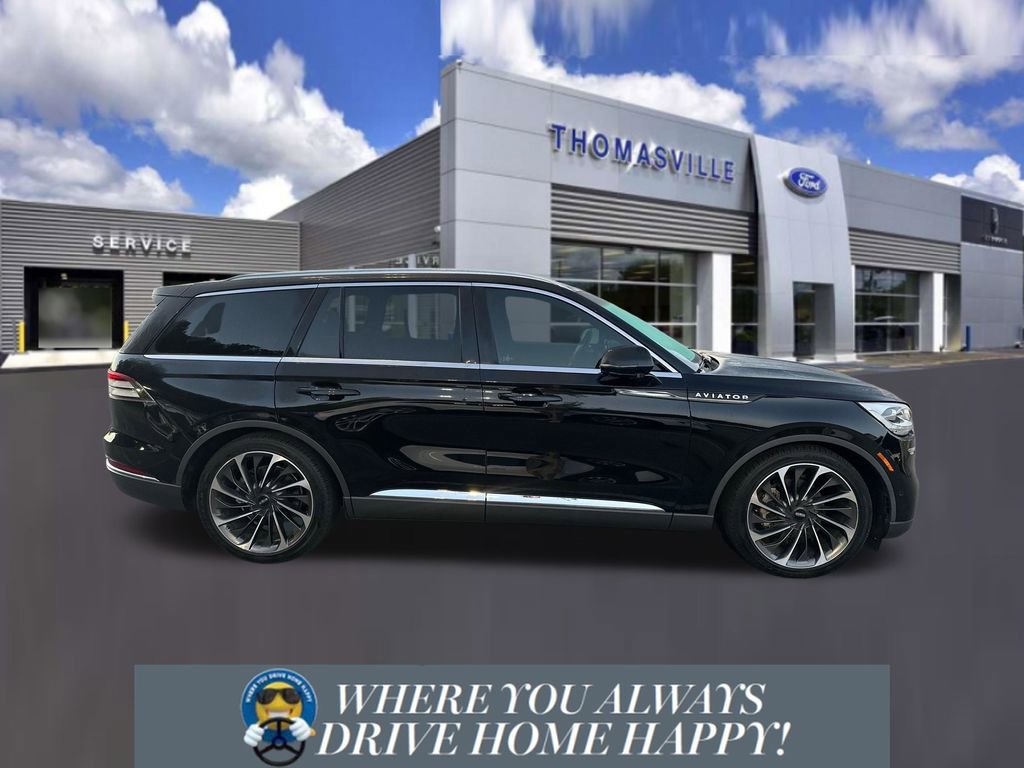 Used 2023 Lincoln Aviator Reserve w/ Equipment Group 201A image 2
