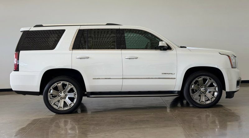Used 2016 GMC Yukon Denali w/ Open Road Package RWD image 8
