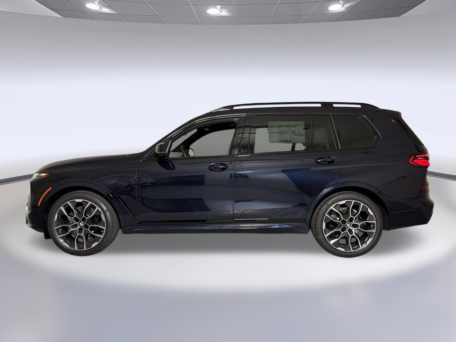 New 2027 BMW X7 xDrive40i w/ M Sport Package AWD/4WD image 2