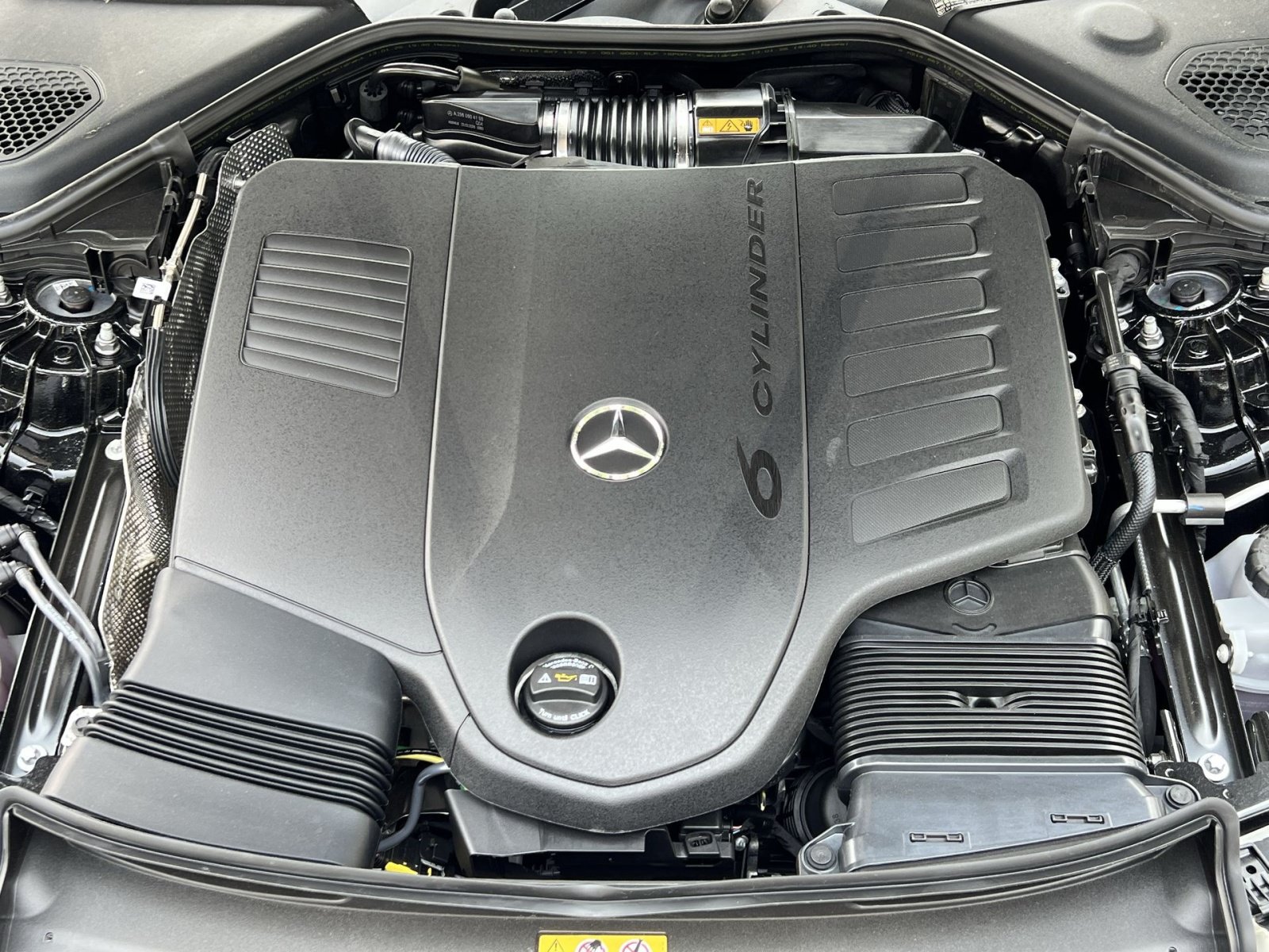 New 2026 Mercedes-Benz E 450 4MATIC Sedan image 34