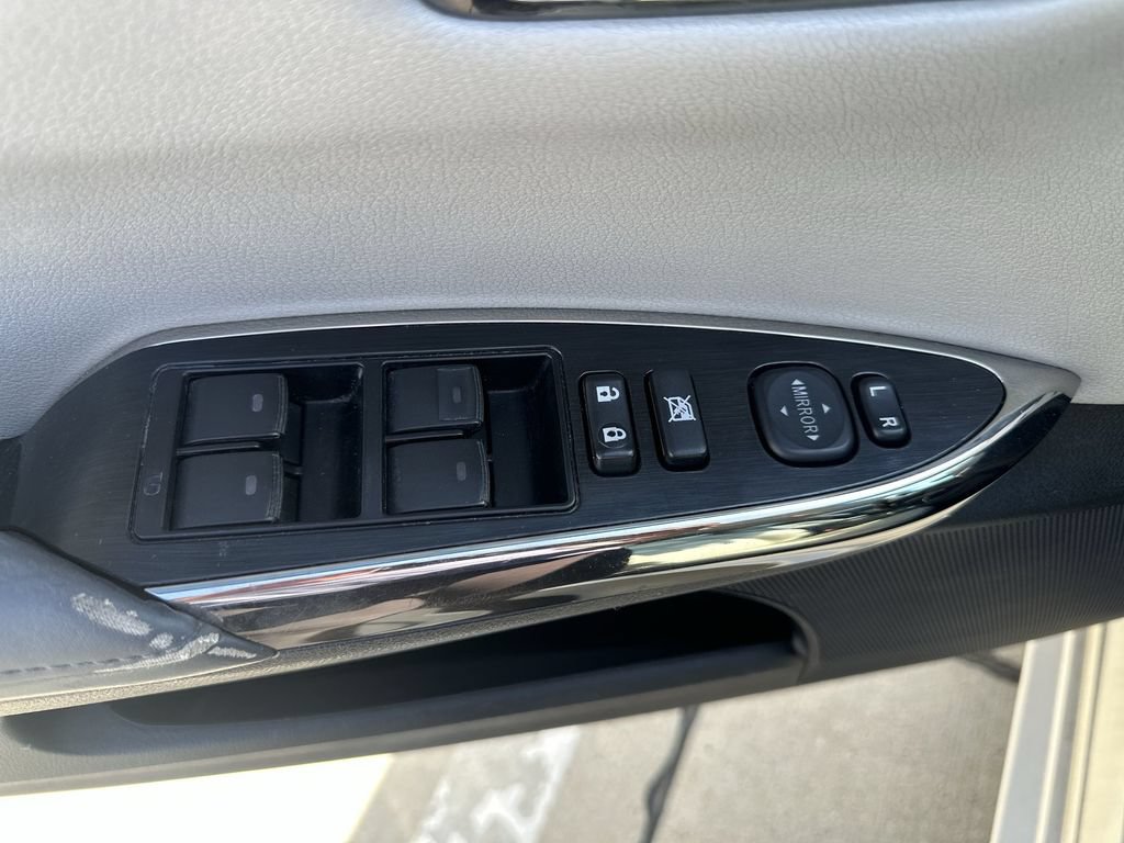 Used 2014 Toyota Avalon XLE FWD image 24