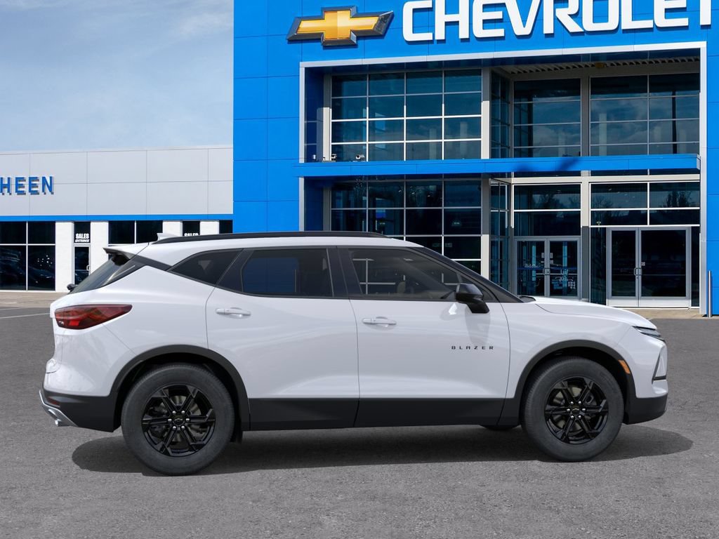 New 2026 Chevrolet Blazer LT w/ Convenience Package AWD/4WD image 6