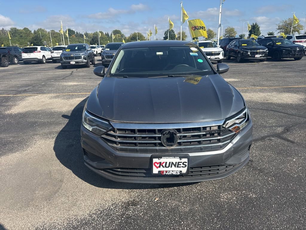 Used 2019 Volkswagen Jetta S image 2