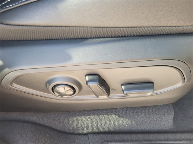 New 2025 Jeep Grand Cherokee Limited w/ Luxury Tech Group II image 17