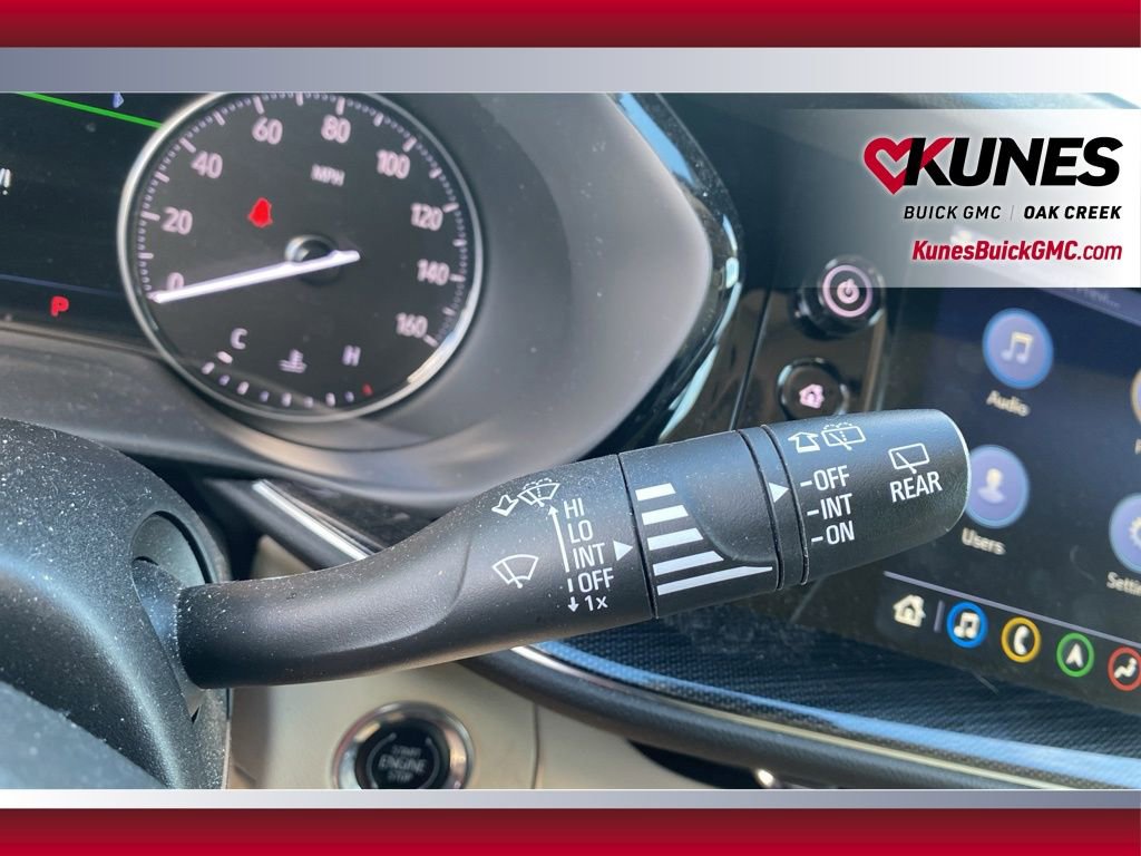 Used 2021 Buick Envision Essence w/ Technology Package I image 16