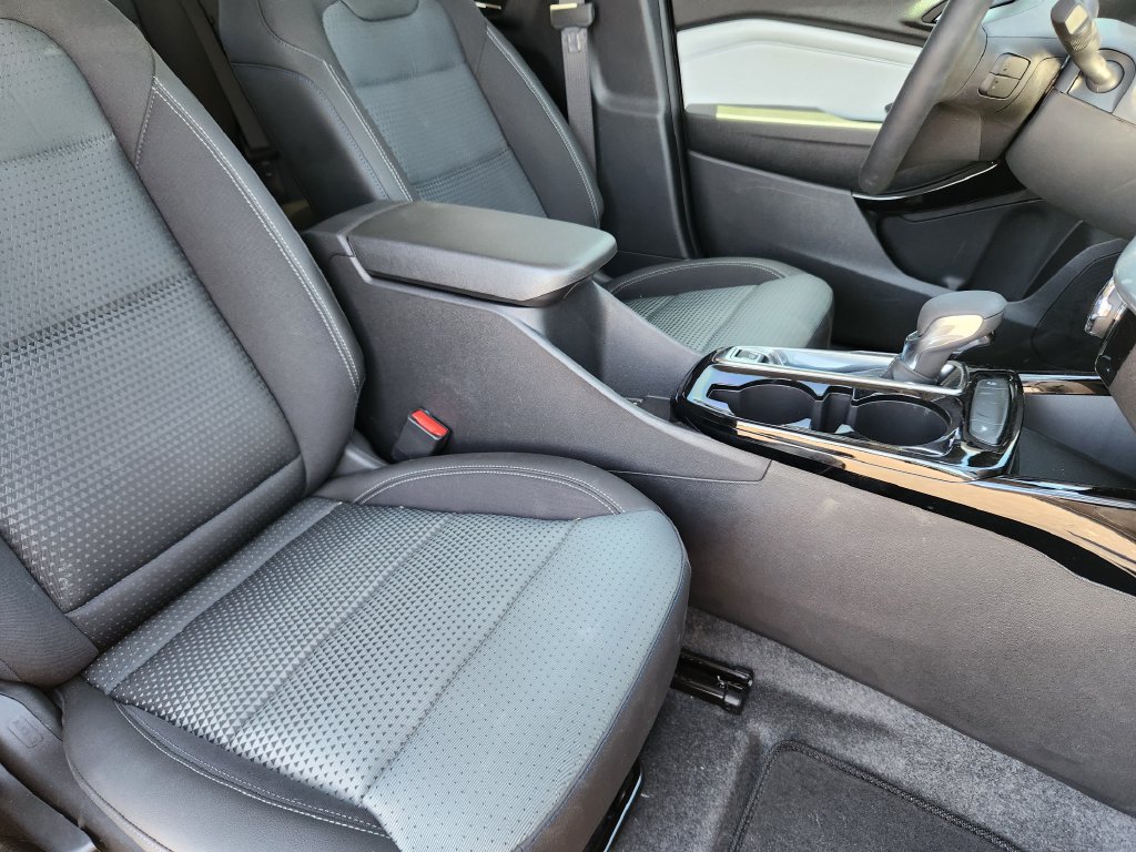 New 2026 Chevrolet Trax LT w/ LT Convenience Package FWD image 14