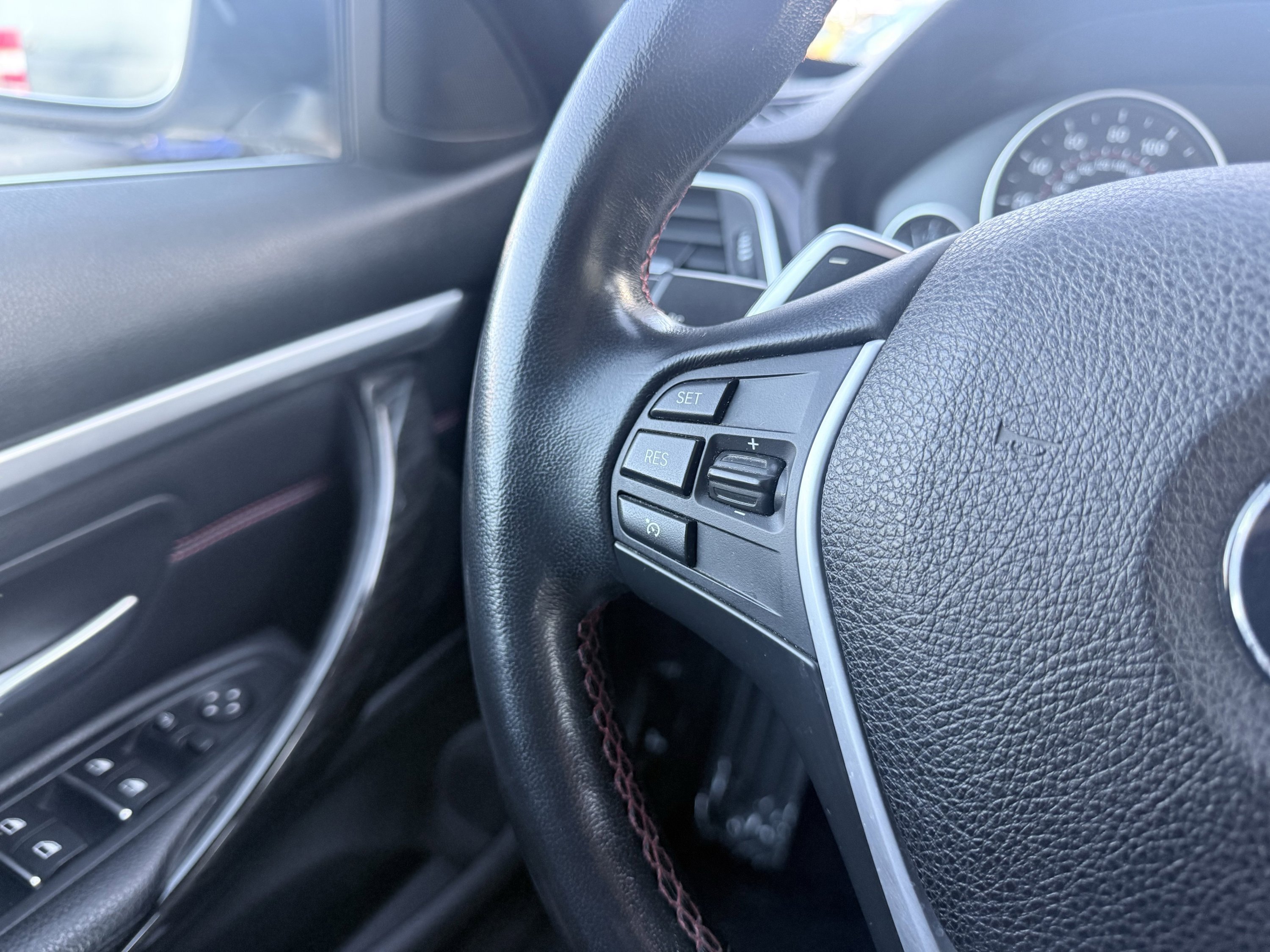 Used 2020 BMW 430i Convertible w/ Convenience Package image 36