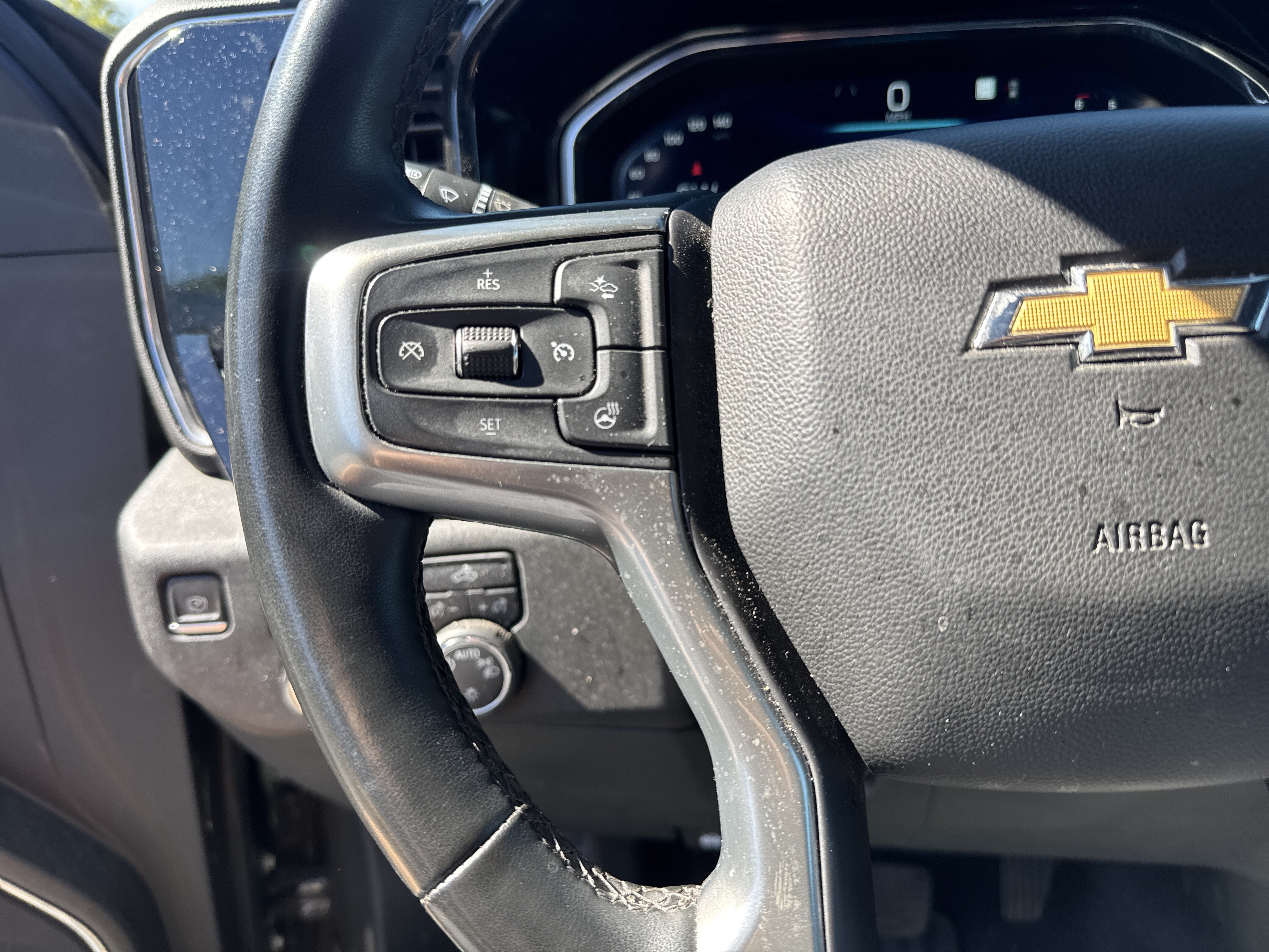 Used 2023 Chevrolet Silverado 1500 LT AWD/4WD image 18