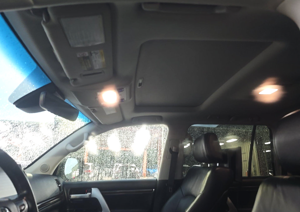 Used 2018 Toyota Land Cruiser AWD/4WD image 9