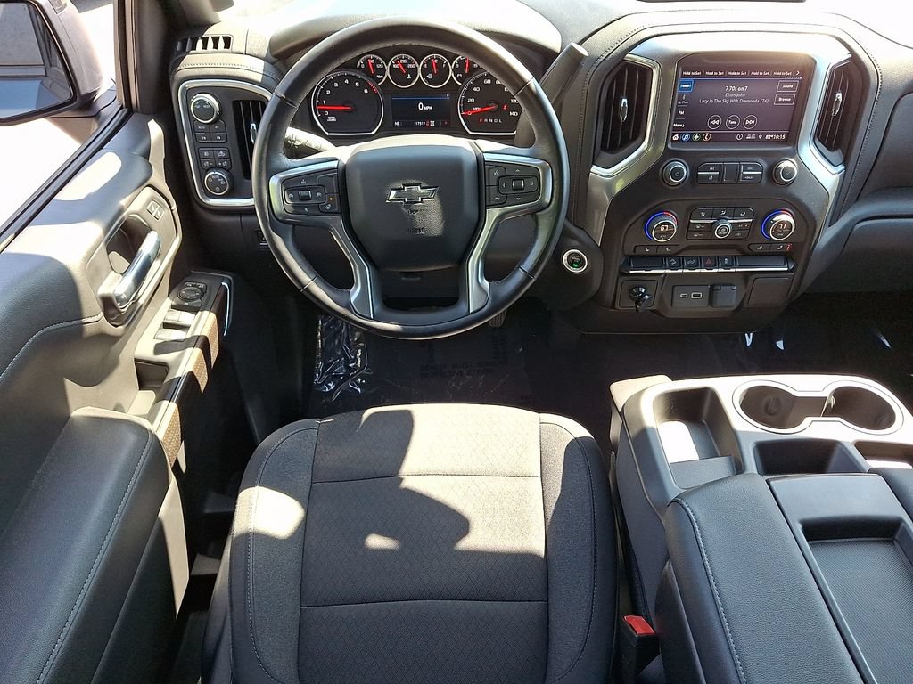 Used 2022 Chevrolet Silverado 1500 RST AWD/4WD image 11