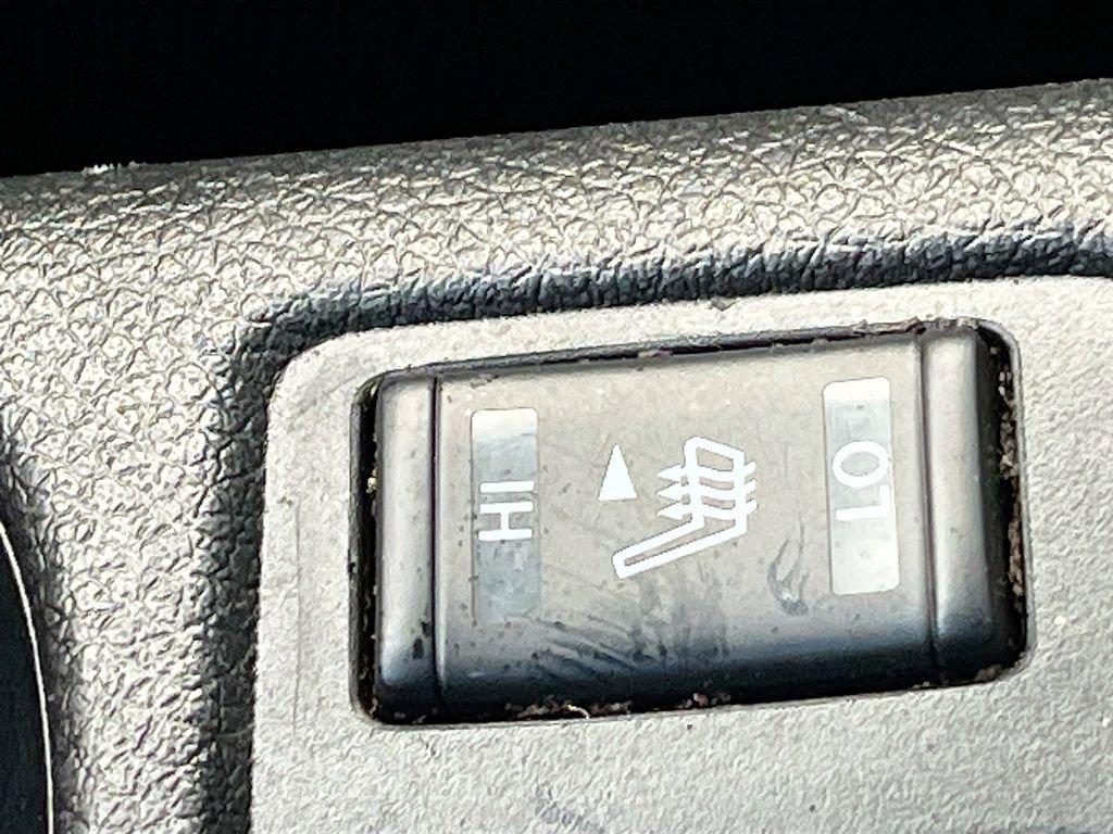 Used 2022 Nissan Rogue Sport SL AWD/4WD image 21