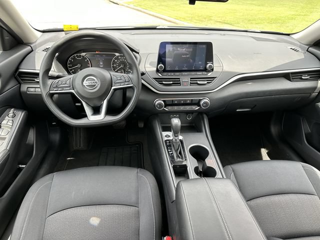 Certified 2022 Nissan Altima 2.5 SV FWD image 23