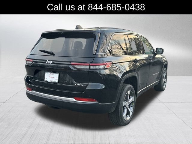 New 2026 Jeep Grand Cherokee Limited w/ Luxury Tech Group II RWD image 5