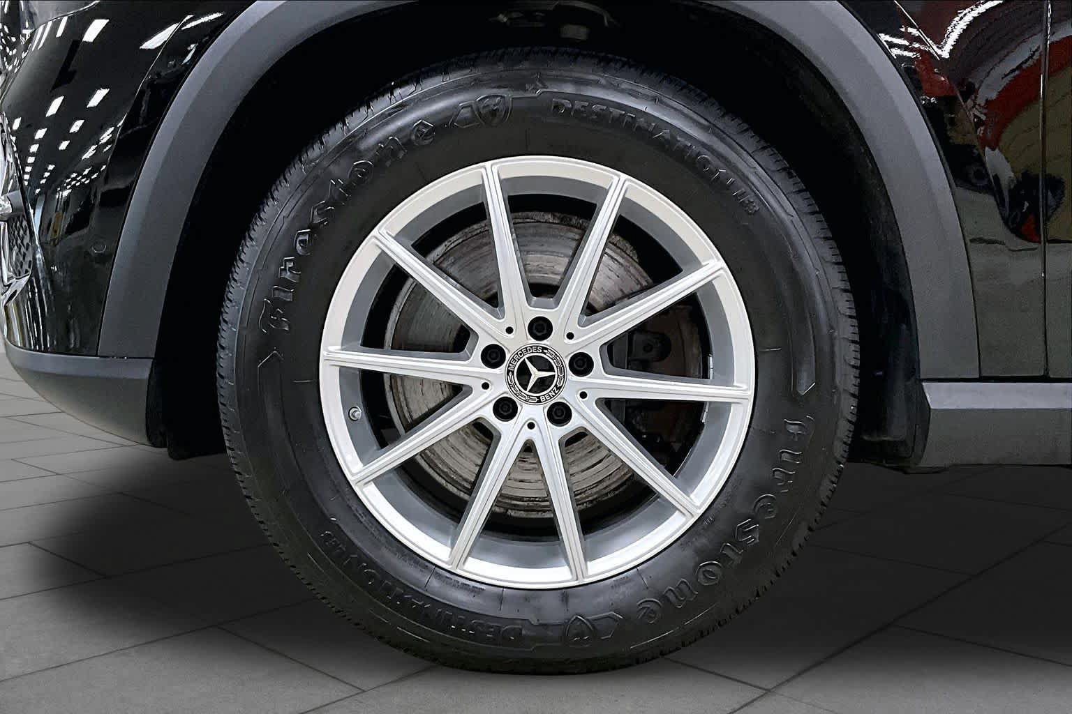 Used 2024 Mercedes-Benz GLE 450e 4MATIC image 11