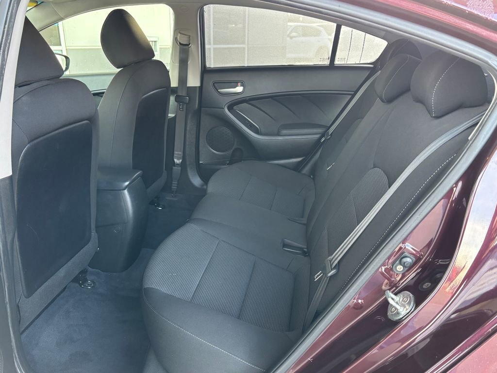 Used 2018 Kia Forte LX w/ LX Rear Camera Package image 19