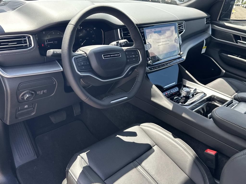 New 2026 Jeep Grand Wagoneer L Limited AWD/4WD image 2