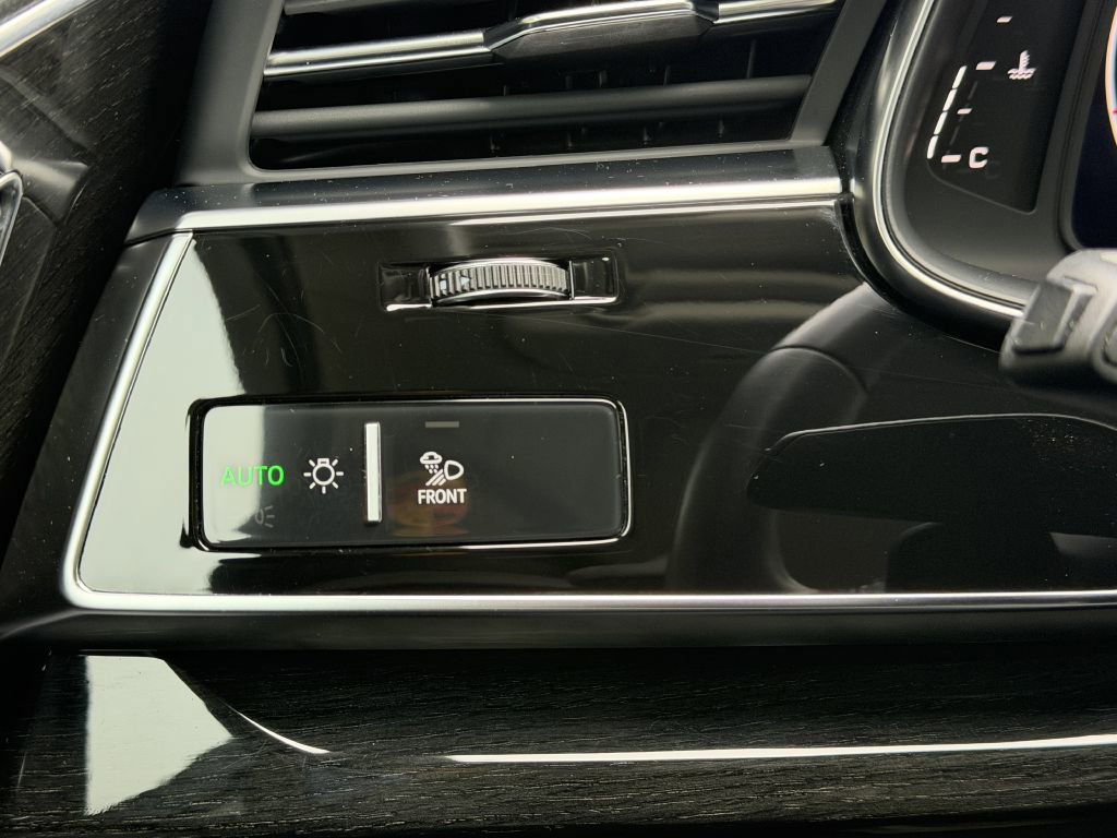 Used 2022 Audi Q7 3.0T Prestige image 28