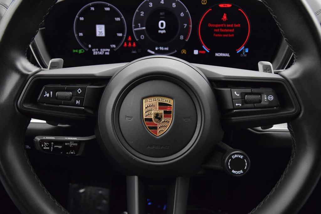 Used 2024 Porsche Cayenne AWD/4WD image 24