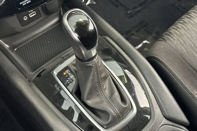 Used 2020 Nissan Rogue SV AWD/4WD image 24